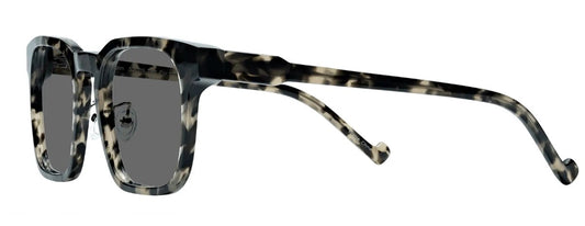 Renee's Readers Photochromic Jim Dual Focus No-Line PROGRESSIVE Sun/Indoor reader in Classic Black or Taupe Tortoise