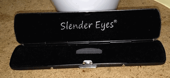 Slender Eye Case in black with clip - ReadingGlassWorld