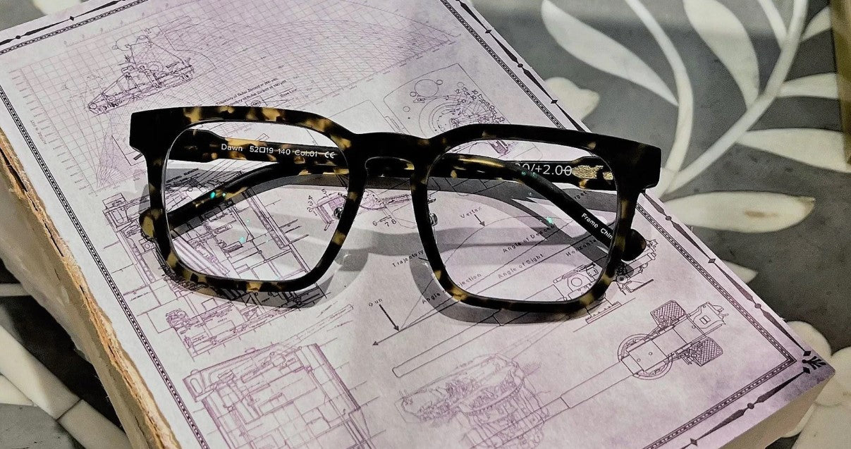Renee's Readers Photochromic Dawn Dual Focus No-Line PROGRESSIVE Sun/Indoor reader in Vintage or Matte Tortoise