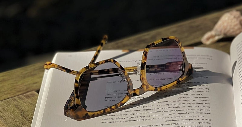 Renee's Readers Photochromic Dawn Dual Focus No-Line PROGRESSIVE Sun/Indoor reader in Vintage or Matte Tortoise