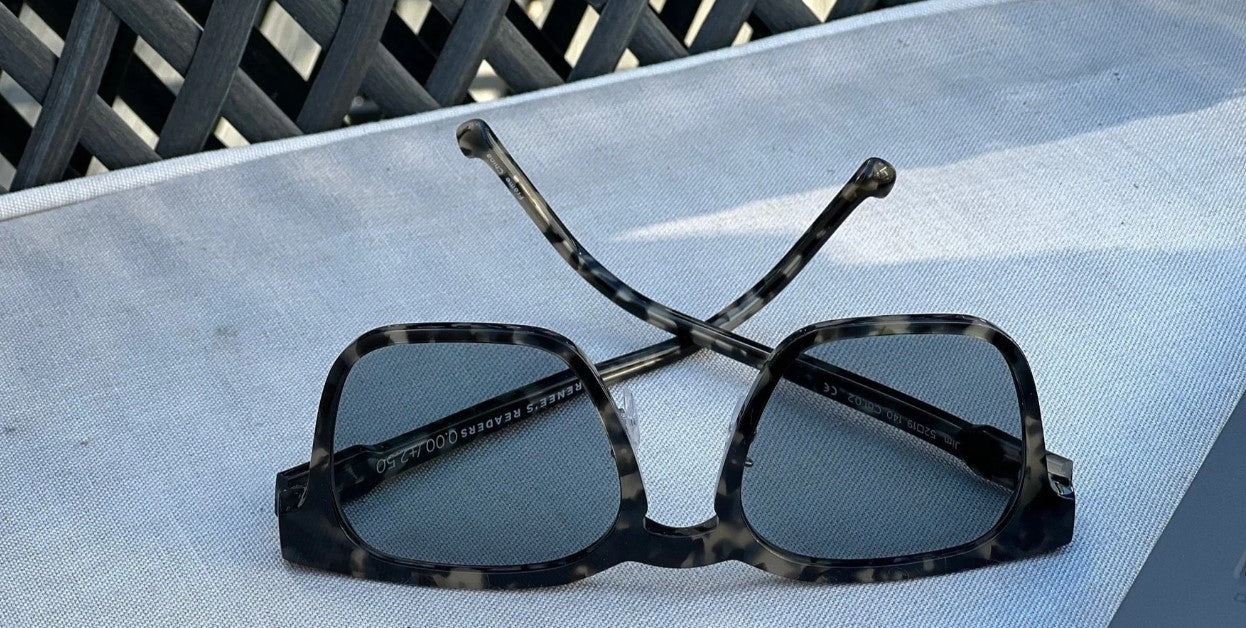 Renee's Readers Photochromic Dawn Dual Focus No-Line PROGRESSIVE Sun/Indoor reader in Vintage or Matte Tortoise