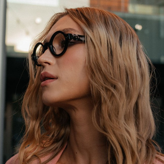 Scojo Bleeker Street Blulite reader in 5 awesome color combinations