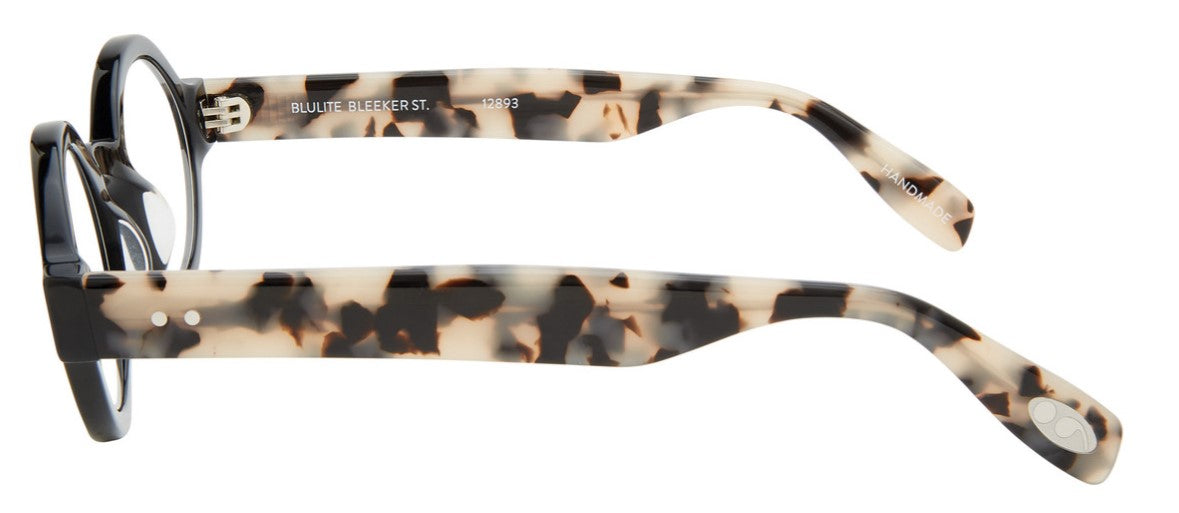 Scojo Bleeker Street Blulite reader in 5 awesome color combinations